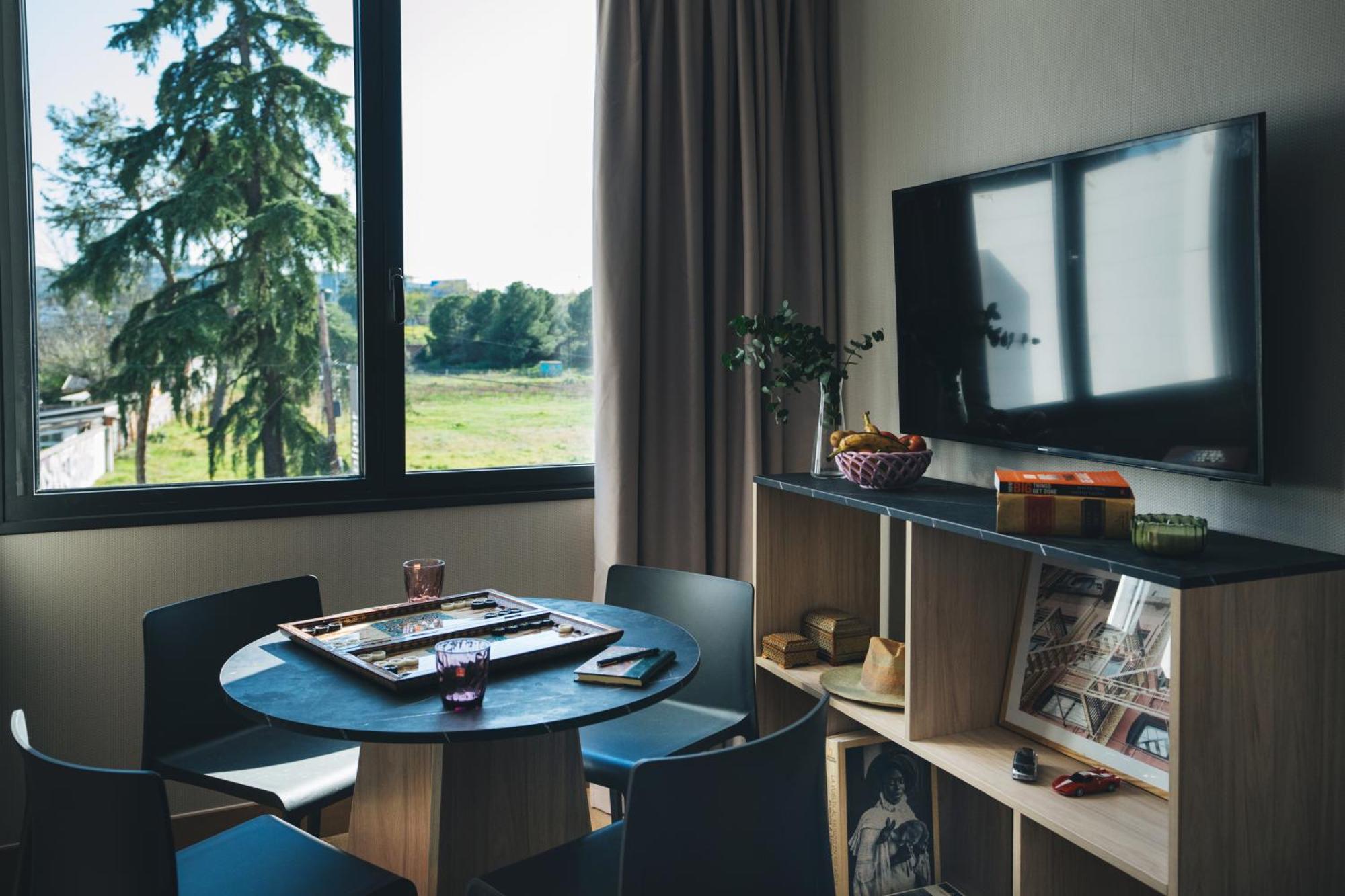 The Oliver Apartamentos Aravaca Madrid Exteriör bild